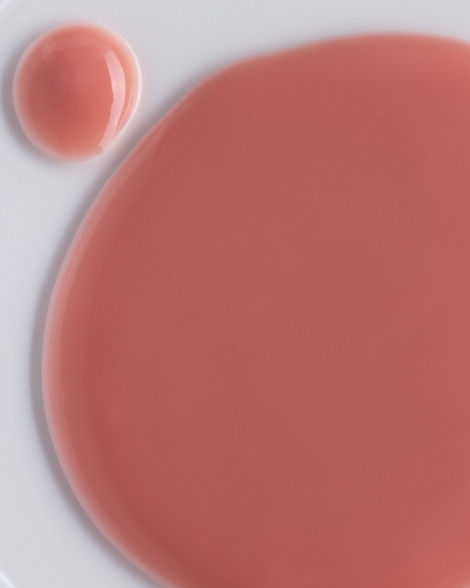 Texture close-up of MÁDARA Organic Skincare collagen booster A3201 25 �swatch demonstrates consistency and finish.