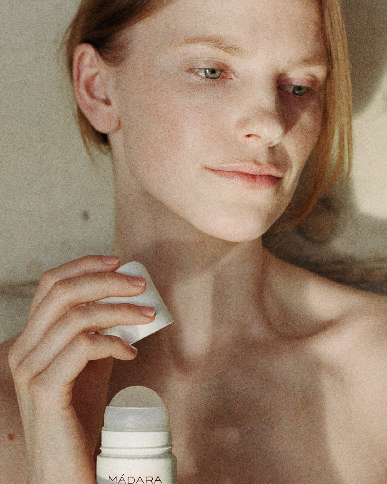 MÁDARA Organic Skincare camomile calendula deodorant A1005 product photo on plain background.