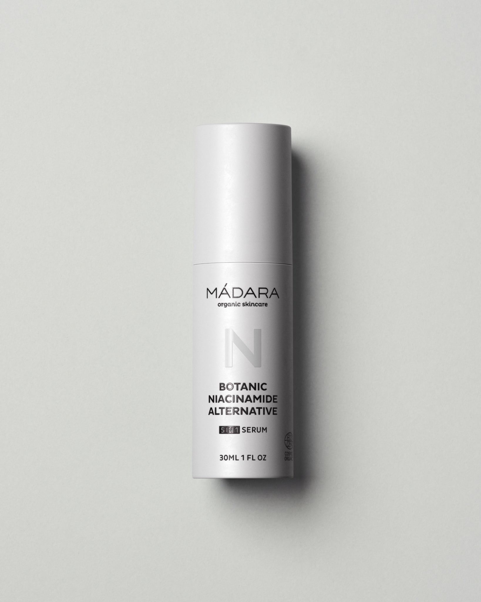 MÁDARA Organic Skincare botanic niacinamide alternative 5 in 1 serum A2223 serum product photo on plain background.