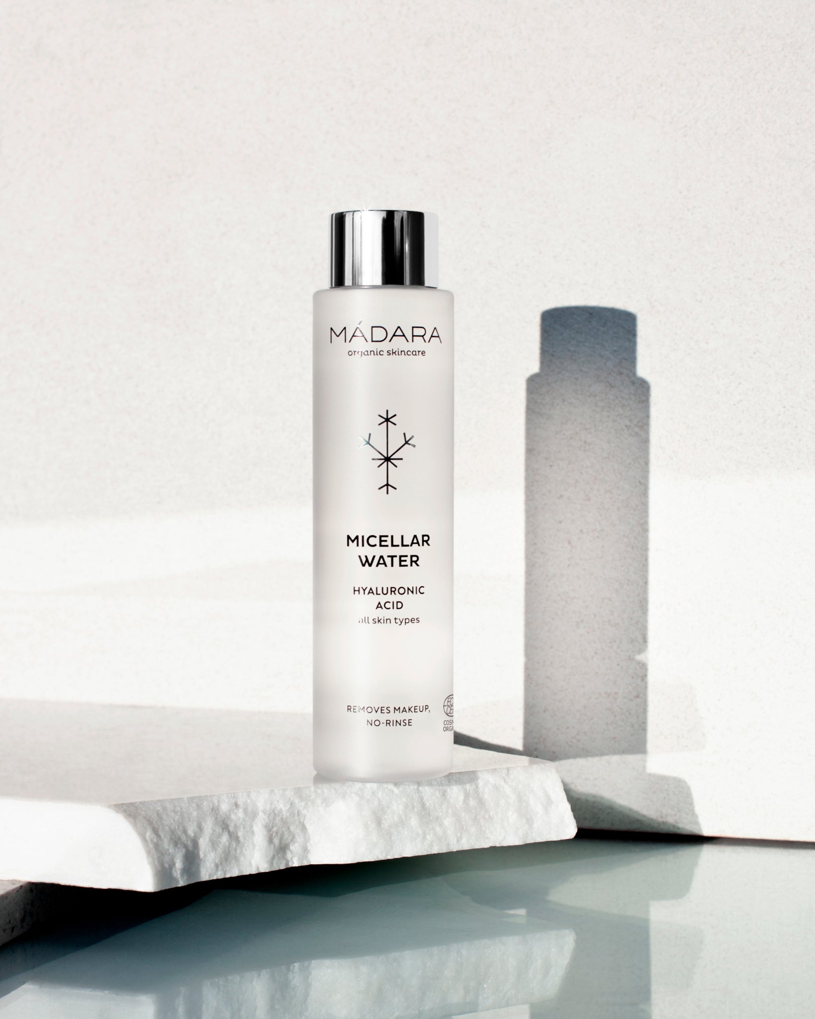 MÁDARA Organic Skincare hyaluronic acid micellar water A2041 product photo on plain background.