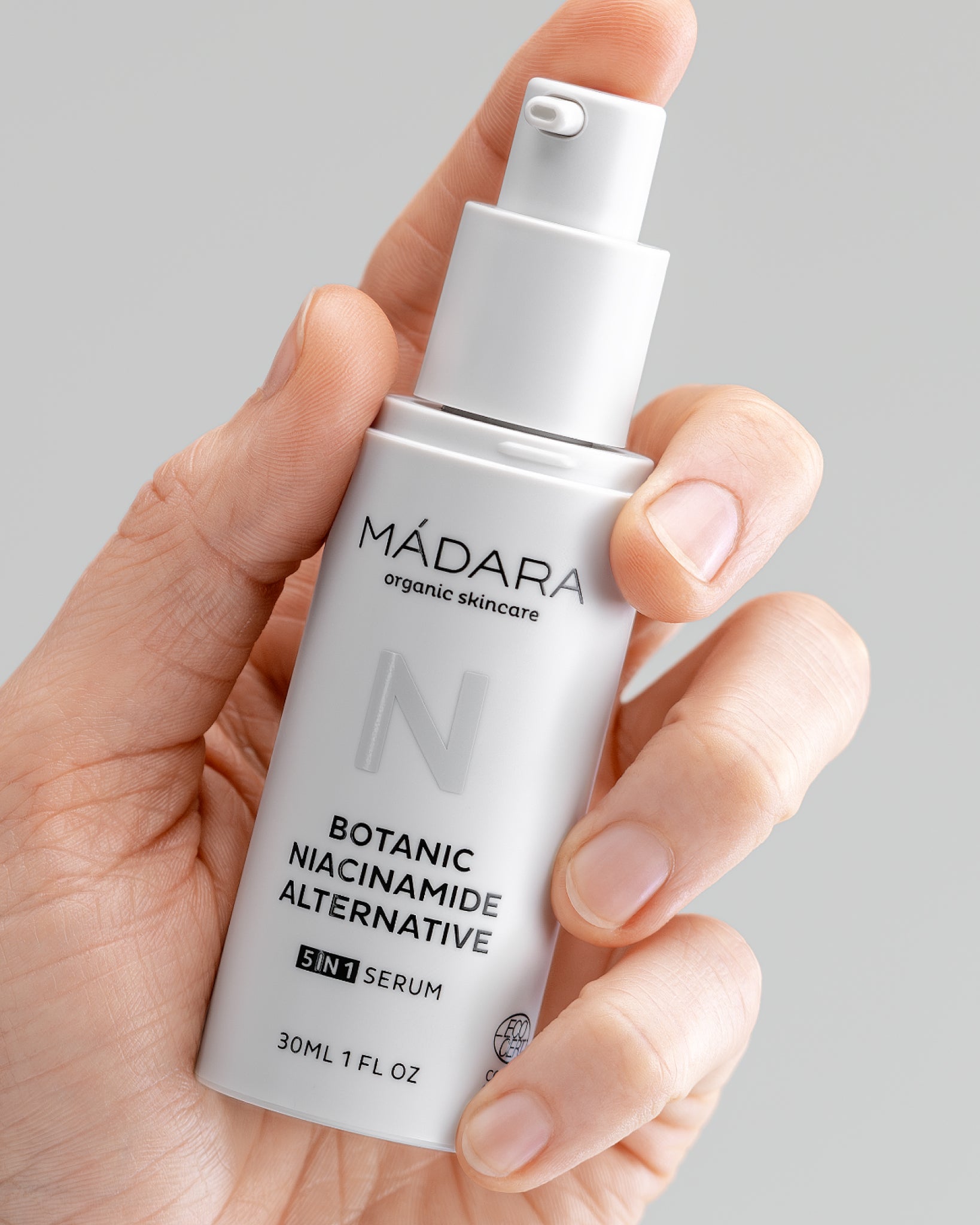 MÁDARA Organic Skincare organic niacinamide alternative complex A2223 product photo on plain background.